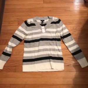 NWT gap sweater